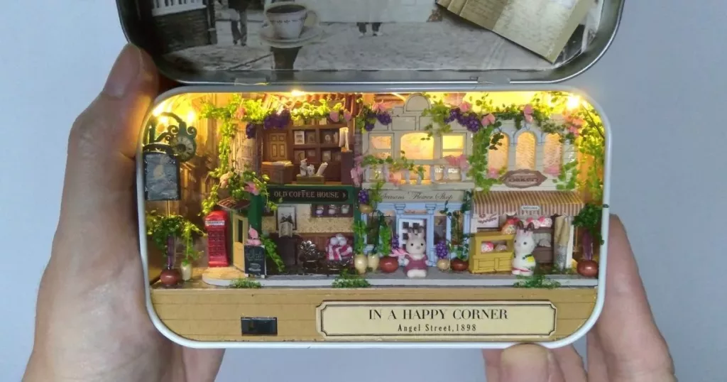 Miniature Box Theater Kit Review